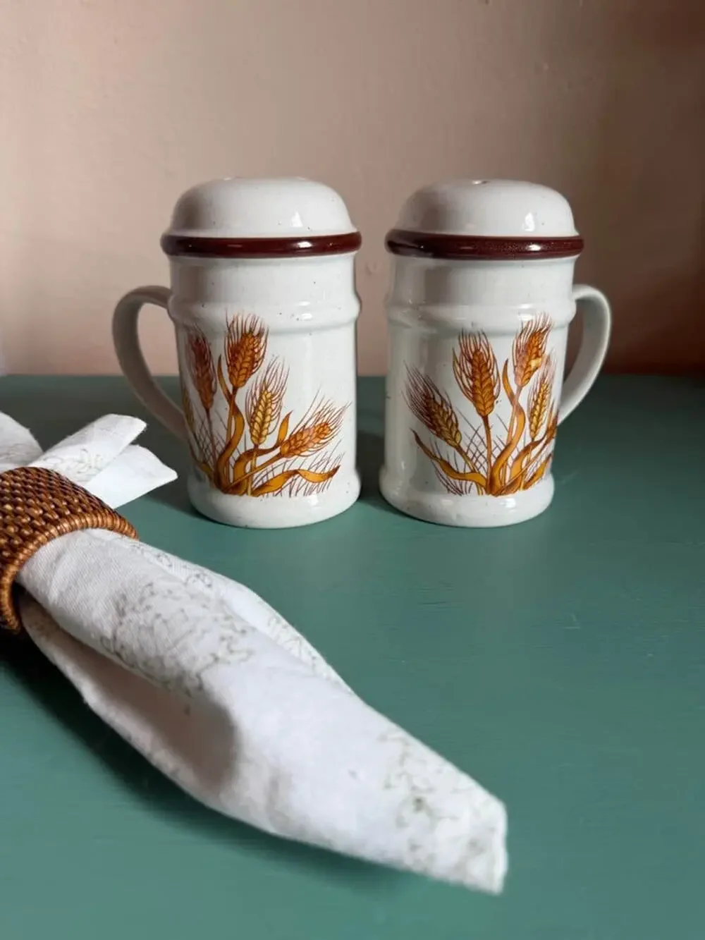 Vintage Japanese Wheat Pattern Salt & Pepper Shakers – Set of 2